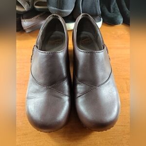 Dansko Stacie Clogs 9837787800 Brown Leather Slip On shoes